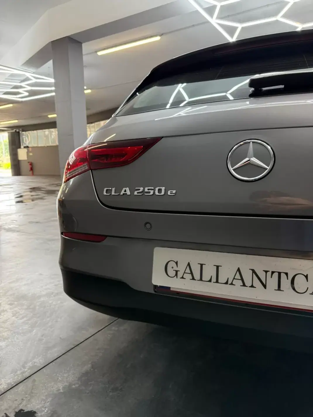Mercedes-Benz CLA 250 2023 - 29900 EUR, 90100 km - AUTO.MOTO.pt - 90100km - foto 7 de 28
