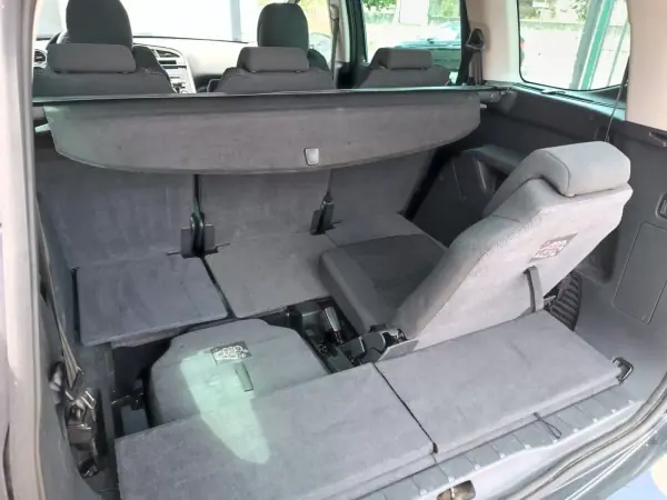 Peugeot 5008 2014 - 5950 EUR, 420000 km - AUTO.MOTO.pt - 420000km - foto 14 de 16