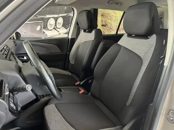 Citroën C4 Spacetourer 2020 - 14600 EUR, 139723 km - AUTO.MOTO.pt - 139723km - foto 7 de 25