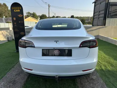 Tesla Model 3 2019 - 24900 EUR, 170000 km - 170000km - foto 12 de 49