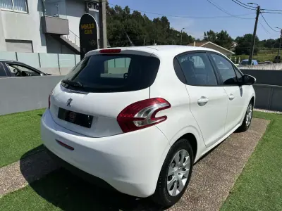 Peugeot 2015 - 6900 EUR, 230000 km - AUTO.MOTO.pt - 230000km - foto 9 de 40