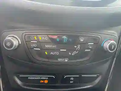 Ford B-Max 2017 - 10990 EUR, 137000 km - AUTO.MOTO.pt - 137000km - foto 11 de 12