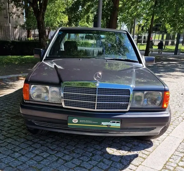 Mercedes-Benz 190 E 1.8 190 E 1.8 1992 Gasolina