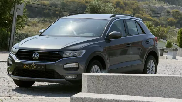 Volkswagen T-Roc 2019 - 16000 EUR, 195000 km - AUTO.MOTO.pt - 195000km - foto 10 de 26