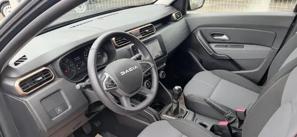 Dacia Duster 2024 - 23600 EUR, 21540 km - AUTO.MOTO.pt - 21540km - foto 21 de 30