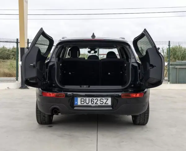 MINI Clubman 2016 - 15490 EUR, 129000 km - AUTO.MOTO.pt - 129000km - foto 20 de 28