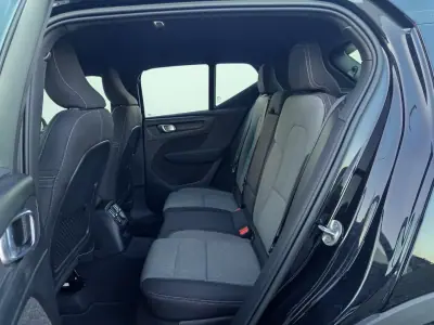 Volvo XC 40 2022 - 29490 EUR, 63800 km - AUTO.MOTO.pt - 63800km - foto 12 de 20