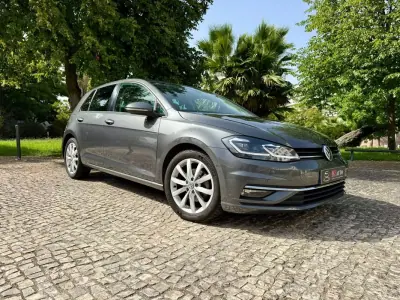 Volkswagen Golf 2018 - 17490 EUR, 134500 km - AUTO.MOTO.pt - 134500km - foto 14 de 38