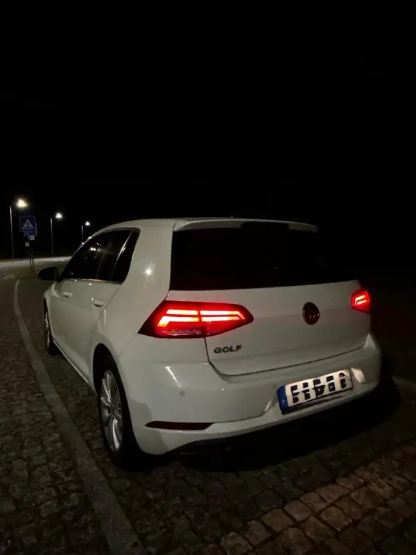 Volkswagen Golf 2018 - 13000 EUR, 147000 km - 147000km - foto 2 de 4