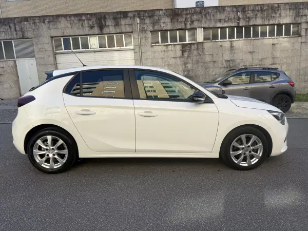 Opel Corsa 2021 - 8950 EUR, 235000 km - AUTO.MOTO.pt - 235000km - foto 6 de 14