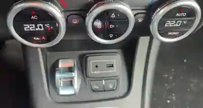 Alfa Romeo Giulietta 2019 - 14900 EUR, 163000 km - AUTO.MOTO.pt - 163000km - foto 13 de 15