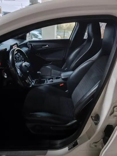 Mercedes-Benz A 180 2013 - 17650 EUR, 96800 km - AUTO.MOTO.pt - 96800km - foto 9 de 31