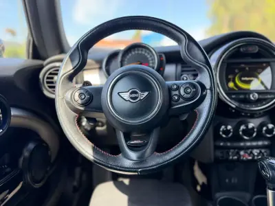 MINI 2016 - 18750 EUR, 162030 km - AUTO.MOTO.pt - 162030km - foto 12 de 25