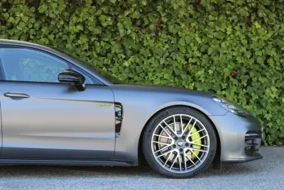 Porsche Panamera Sport Turismo 2021 - 89900 EUR, 47000 km - 47000km - foto 5 de 23