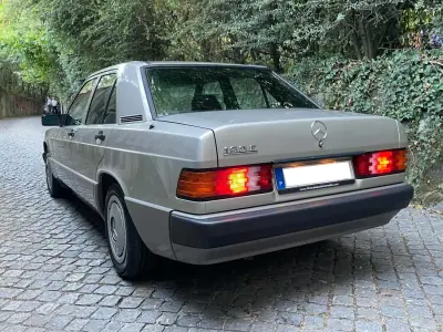 Mercedes-Benz 190 1993 - 14900 EUR, 41200 km - 41200km - foto 35 de 40