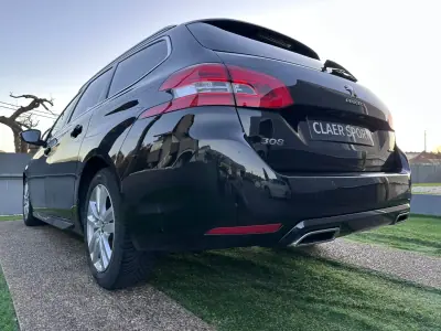 Peugeot 308 SW 2015 - 12900 EUR, 140000 km - AUTO.MOTO.pt - 140000km - foto 20 de 64
