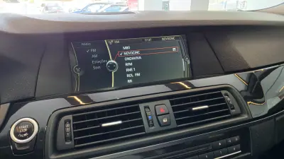 BMW 520 2011 - 10900 EUR, 370543 km - AUTO.MOTO.pt - 370543km - foto 37 de 54