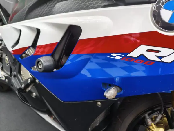 BMW S 1000 RR 2011 - 10500 EUR, 63000 km - AUTO.MOTO.pt - 63000km - foto 8 de 29