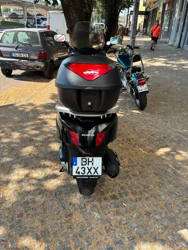 Honda 599 2013 - 1950 EUR, 24578 km - AUTO.MOTO.pt - 24578km - foto 4 de 11