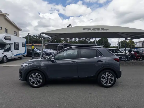 Kia Stonic 2022 - 16990 EUR, 83000 km - AUTO.MOTO.pt - 83000km - foto 4 de 42
