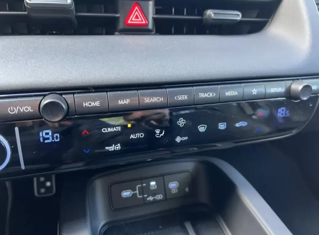 Hyundai Ioniq 5 N 2024 - 65000 EUR, 7000 km - AUTO.MOTO.pt - 7000km - foto 15 de 15