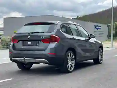 BMW X1 2014 - 13500 EUR, 208000 km - AUTO.MOTO.pt - 208000km - foto 4 de 17