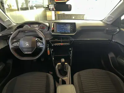 Peugeot 208 2022 - 14600 EUR, 41453 km - AUTO.MOTO.pt - 41453km - foto 10 de 22