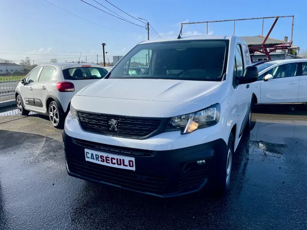 Peugeot Partner 1.5 BlueHDI Premium Longa 2020 - 14250 EUR, 147234 km - AUTO.MOTO.pt - 147234km - foto 1 de 23