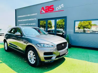 Jaguar F-Pace 2017 - 24999 EUR, 78000 km - AUTO.MOTO.pt - 78000km - foto 10 de 32