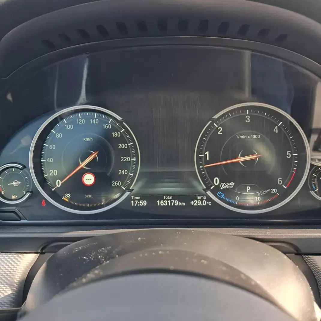 BMW M550d 2013 - 28690 EUR, 163000 km - AUTO.MOTO.pt - 163000km - foto 11 de 18