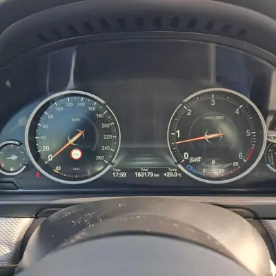 BMW M550d 2013 - 28690 EUR, 163000 km - AUTO.MOTO.pt - 163000km - foto 11 de 18