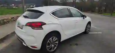 Citroën DS4 2011 - 8000 EUR, 172000 km - AUTO.MOTO.pt - 172000km - foto 4 de 10