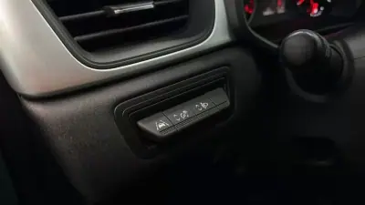 Renault Captur 2022 - 16490 EUR, 100230 km - AUTO.MOTO.pt - 100230km - foto 25 de 38