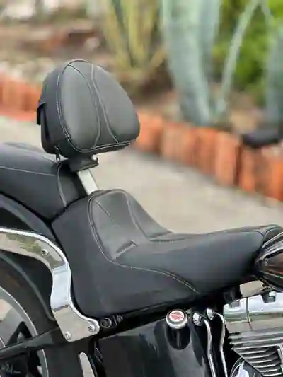 Harley-Davidson Softail® Breakout® 2003 - 11000 EUR, 45000 km - AUTO.MOTO.pt - 45000km - foto 6 de 6