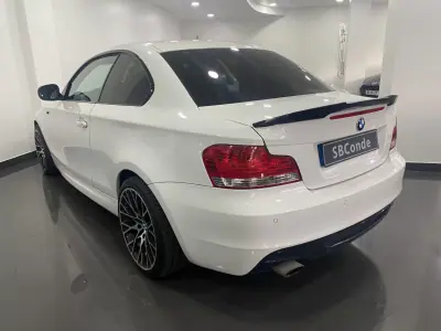 BMW 118 2010 - 9990 EUR, 257544 km - AUTO.MOTO.pt - 257544km - foto 6 de 22