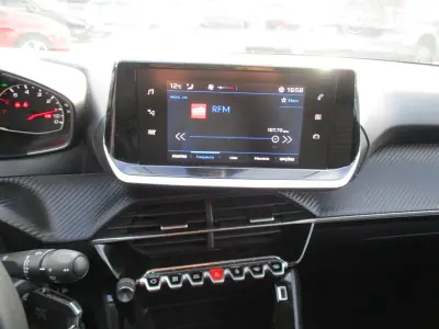 Peugeot 208 2022 - 15490 EUR, 52152 km - AUTO.MOTO.pt - 52152km - foto 12 de 13