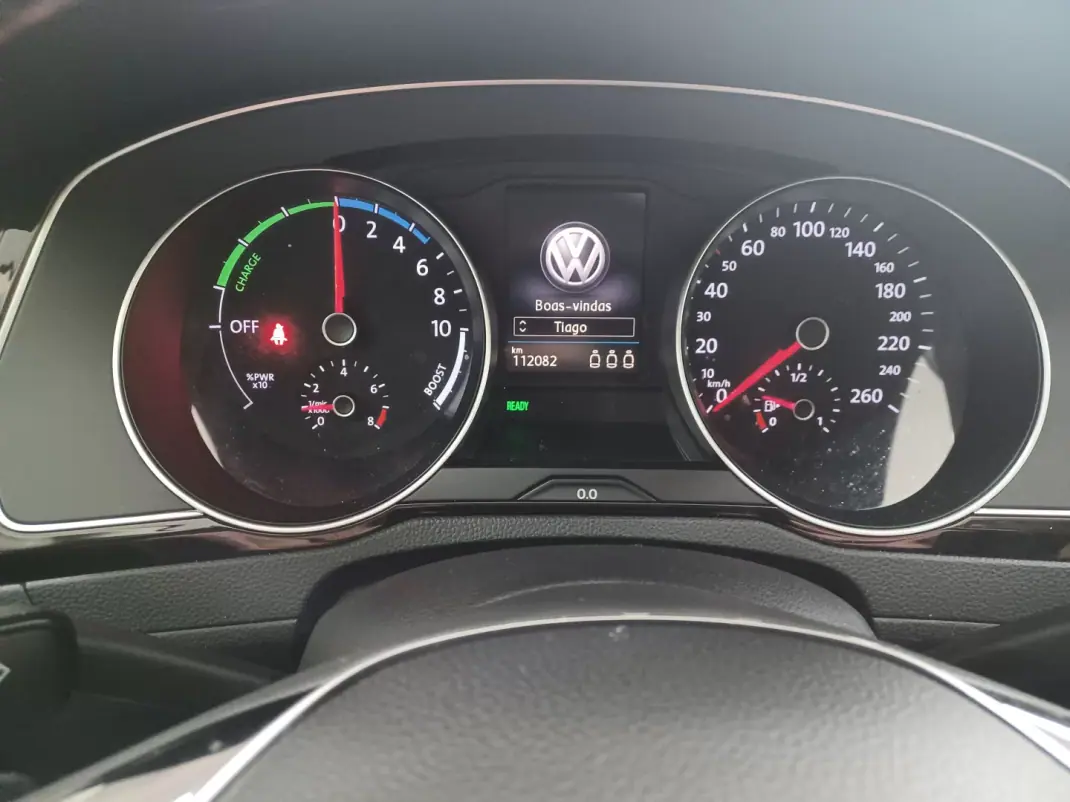 Volkswagen Passat 2017 - 19390 EUR, 112082 km - AUTO.MOTO.pt - 112082km - foto 14 de 40