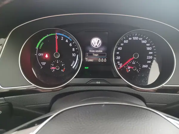 Volkswagen Passat 2017 - 18390 EUR, 112082 km - AUTO.MOTO.pt - 112082km - foto 14 de 40