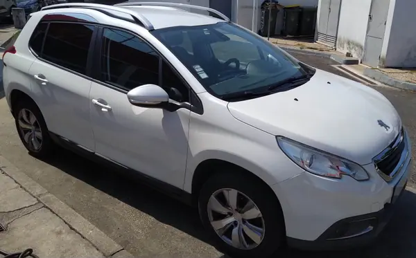 Peugeot 2008 2015 - 9999 EUR, 145 km - 145km - foto 4 de 4