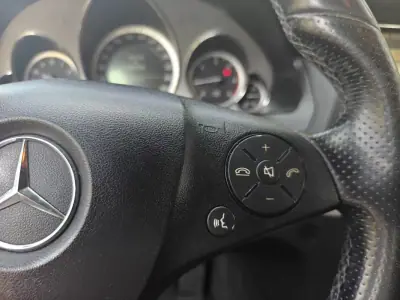 Mercedes-Benz E 220 2010 - 15499 EUR, 202000 km - AUTO.MOTO.pt - 202000km - foto 28 de 35