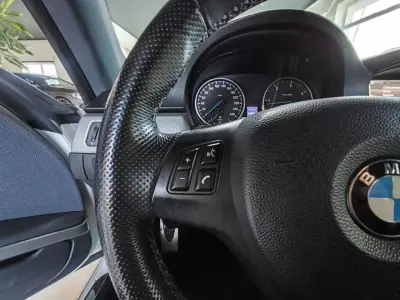 BMW 320 2012 - 18650 EUR, 179300 km - AUTO.MOTO.pt - 179300km - foto 26 de 35