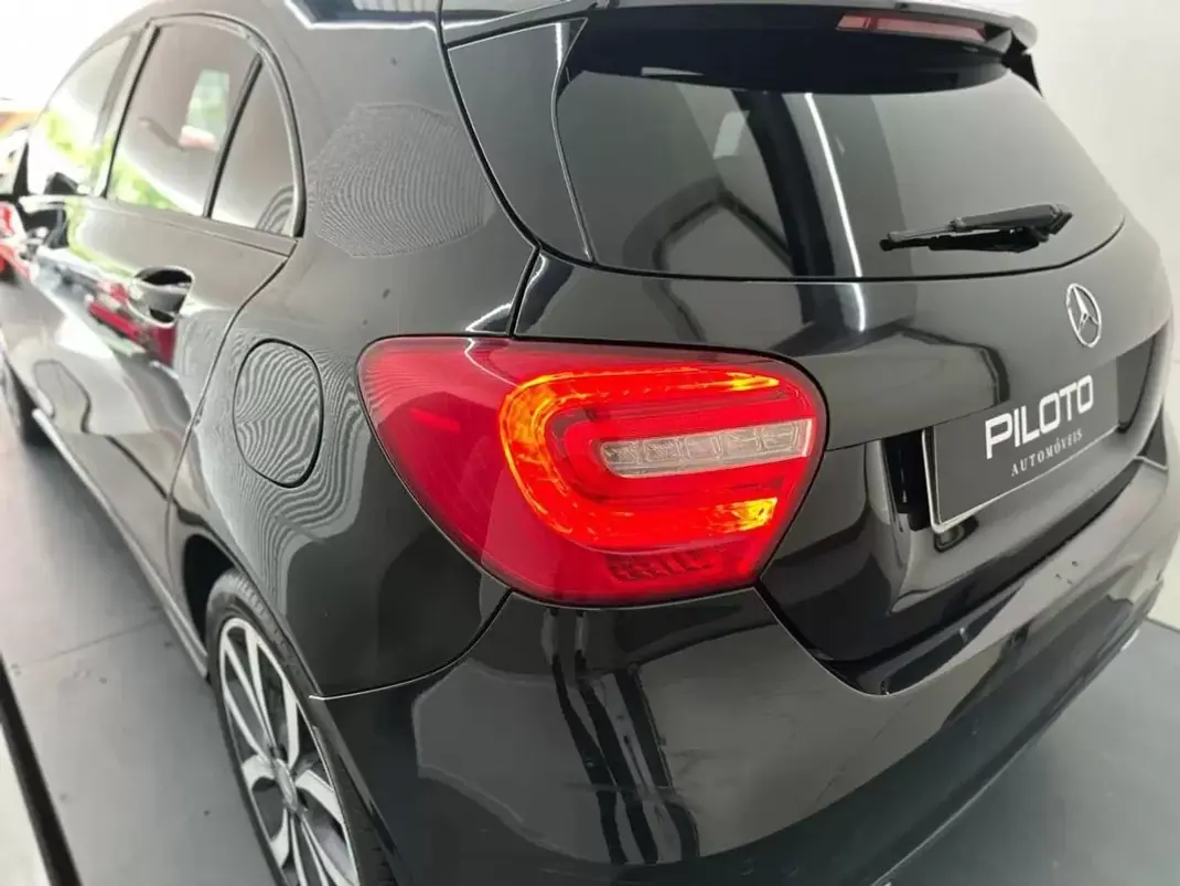 Mercedes-Benz A 180 2013 - 13490 EUR, 211541 km - AUTO.MOTO.pt - 211541km - foto 6 de 23