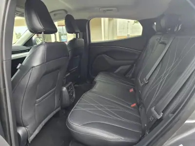 Ford Mustang Mach-E 2021 - 29950 EUR, 92000 km - AUTO.MOTO.pt - 92000km - foto 9 de 18