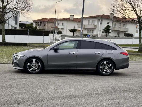 Mercedes-Benz CLA 180 2019 - 26500 EUR, 80000 km - AUTO.MOTO.pt - 80000km - foto 3 de 29