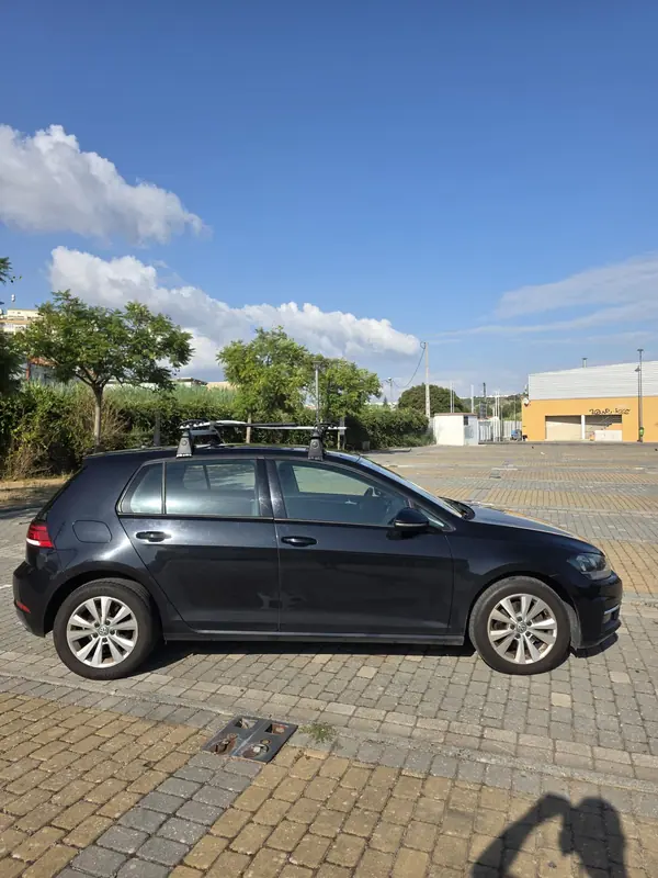 Volkswagen Golf 2019 - 15500 EUR, 140291 km - 140291km - foto 12 de 15