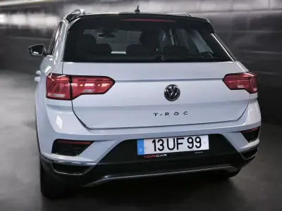 Volkswagen T-Roc 2018 - 15950 EUR, 98741 km - AUTO.MOTO.pt - 98741km - foto 3 de 34