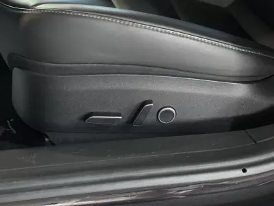 Tesla Model 3 2022 - 35900 EUR, 65444 km - AUTO.MOTO.pt - 65444km - foto 12 de 29