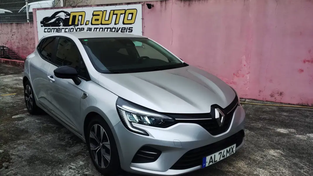 Renault Clio 2021 - 13999 EUR, 129999 km - AUTO.MOTO.pt - 129999km - foto 1 de 39