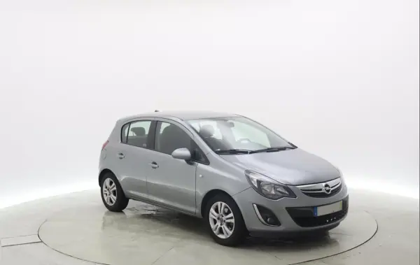 Opel Corsa 2013 - 7990 EUR, 118654 km - AUTO.MOTO.pt - 118654km - foto 4 de 14