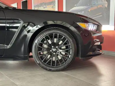 Ford Mustang 2015 - 39990 EUR, 71730 km - AUTO.MOTO.pt - 71730km - foto 10 de 26